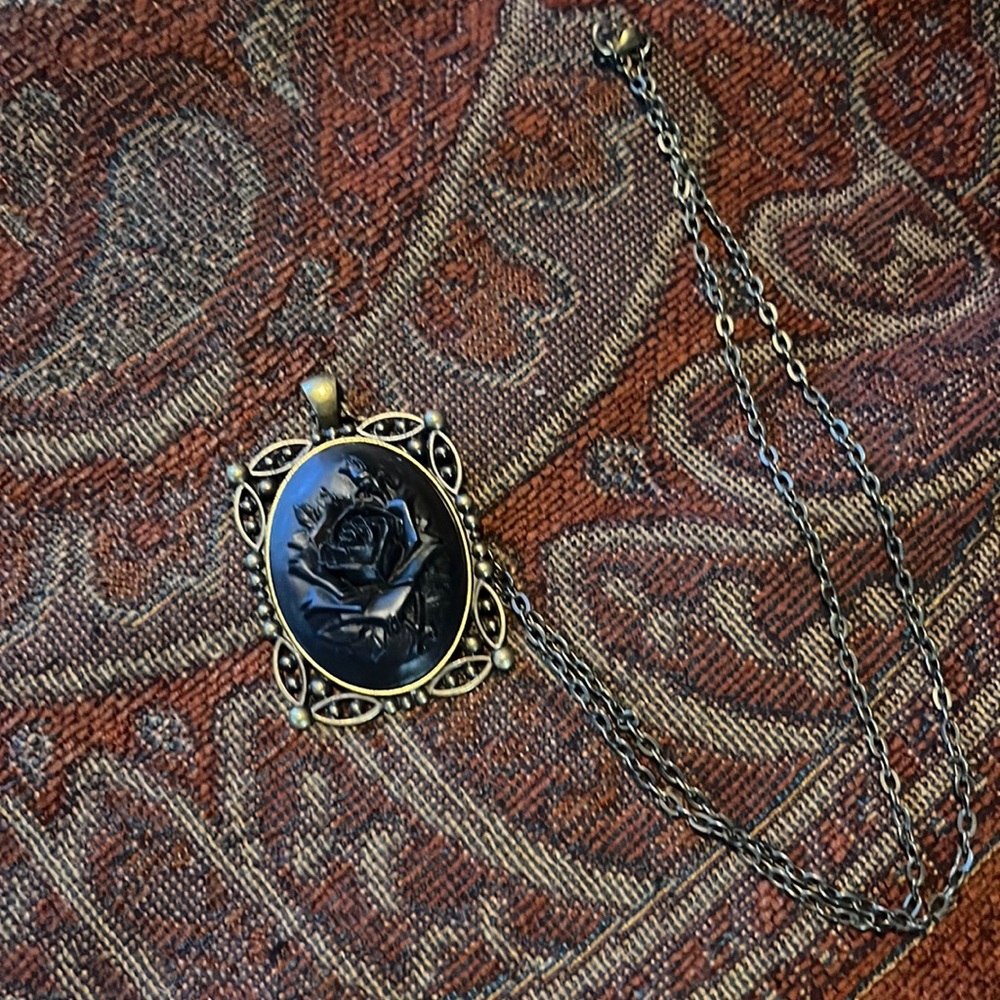 Victorian cameo black rose necklace with bronze accents and chain